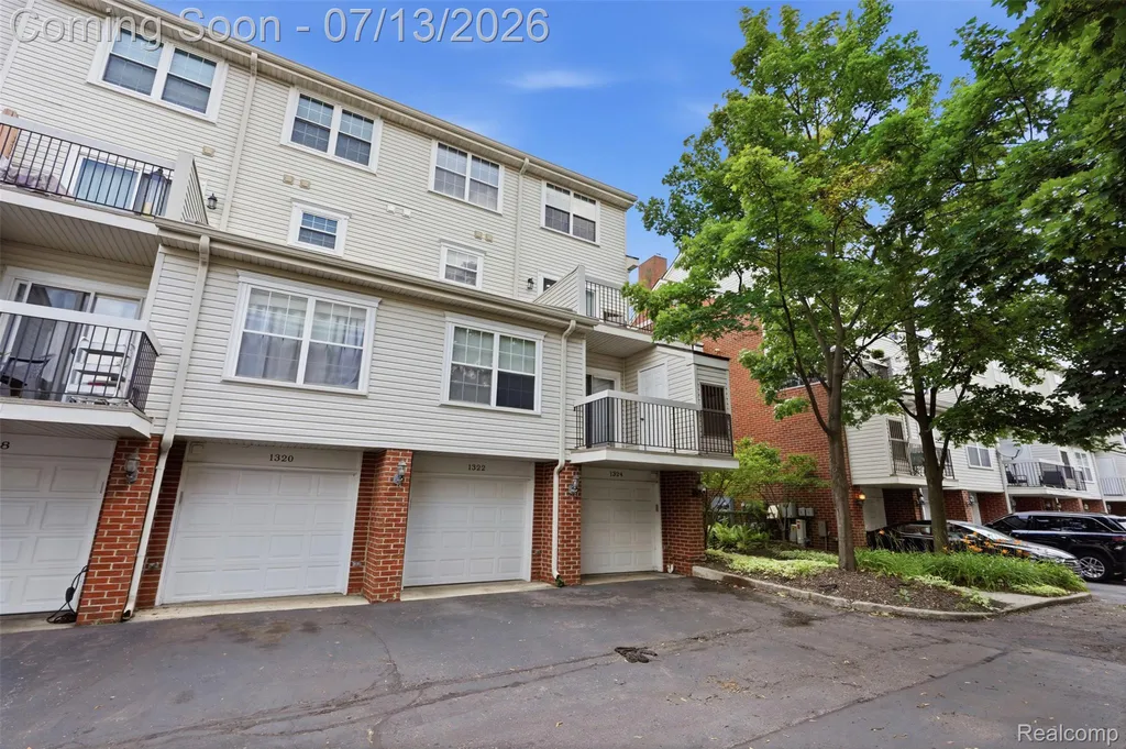 1322 S Main Street Royal Oak City MI 48067