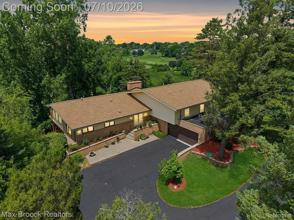 1808 Moors Court Bloomfield Hills City MI 48302