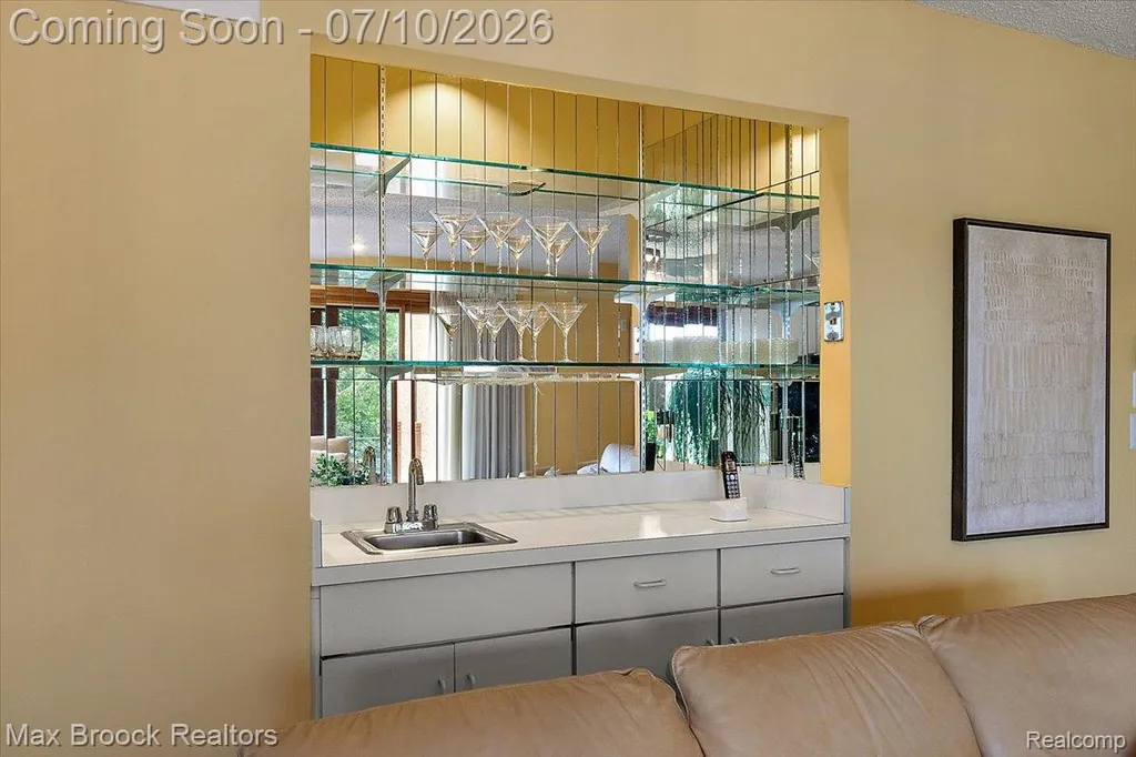 1808 Moors Court Bloomfield Hills City MI 48302