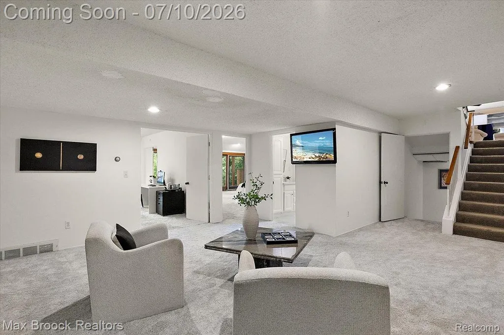 1808 Moors Court Bloomfield Hills City MI 48302