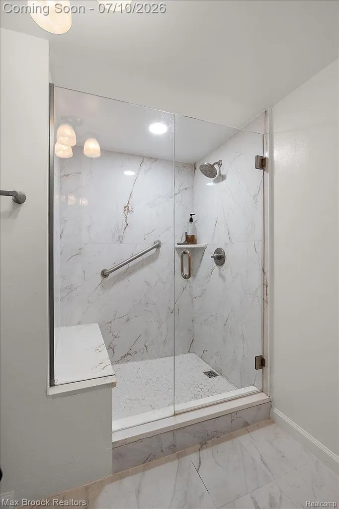 1808 Moors Court Bloomfield Hills City MI 48302
