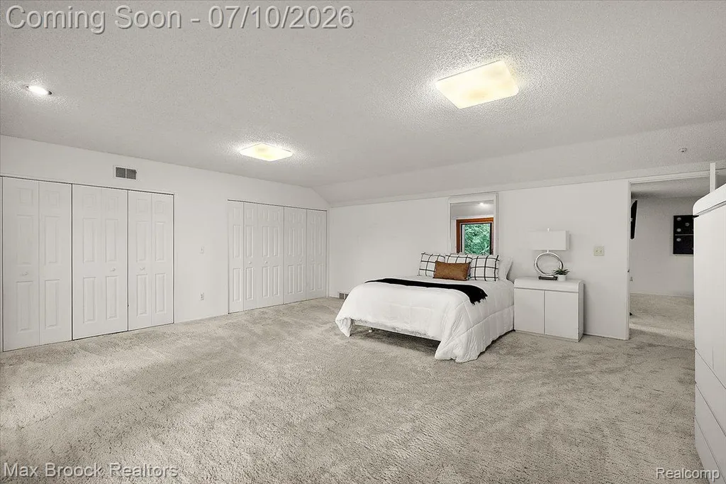 1808 Moors Court Bloomfield Hills City MI 48302