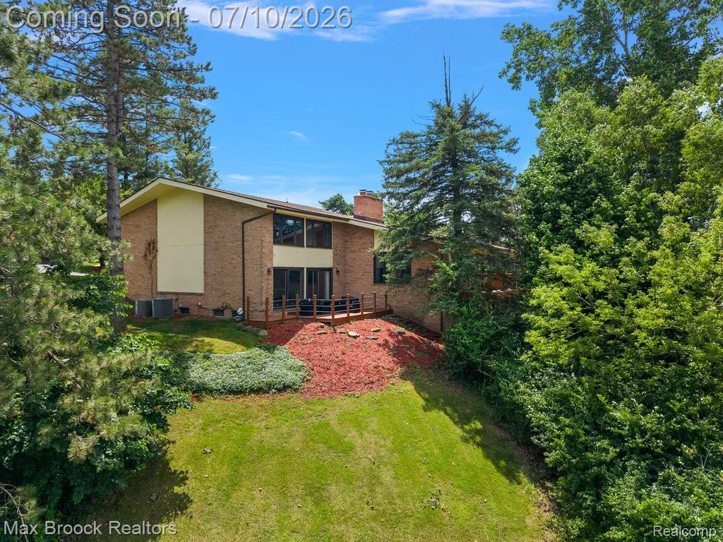 1808 Moors Court Bloomfield Hills City MI 48302