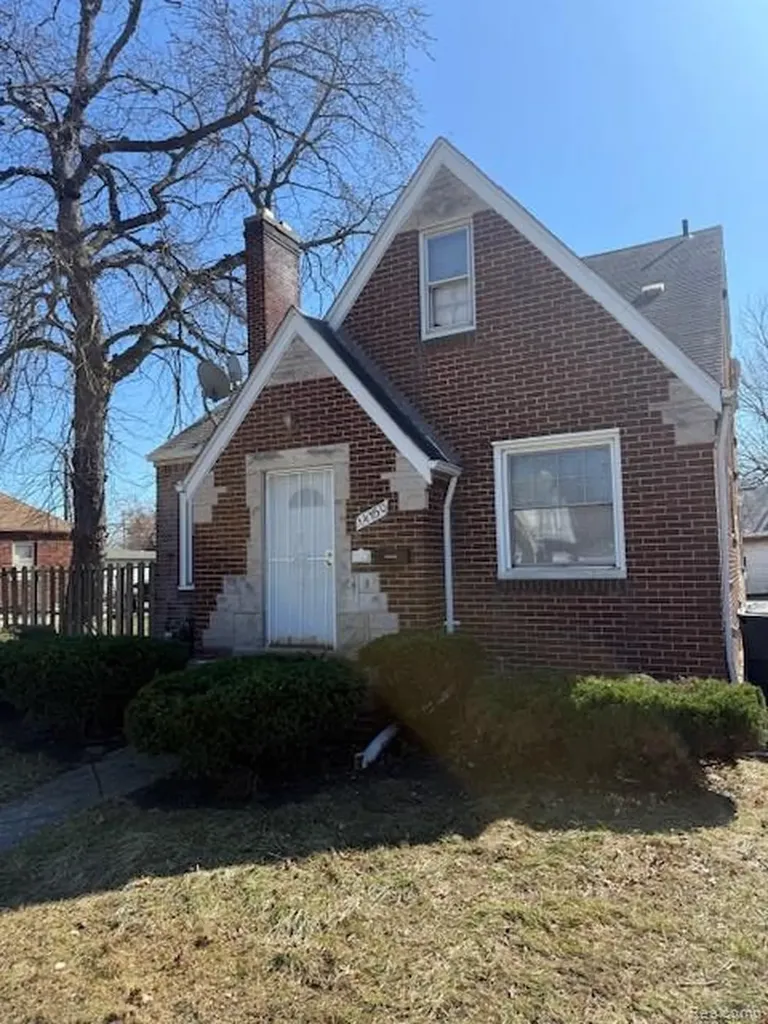 14150 Fairmount Drive Detroit City MI 48205