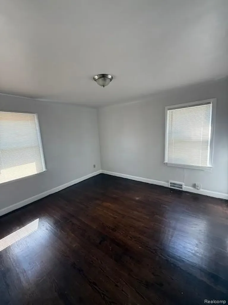14150 Fairmount Drive Detroit City MI 48205