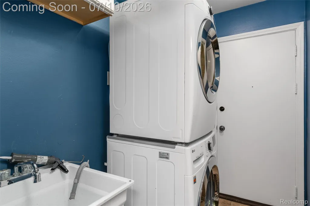 29721 Beacontree Street Farmington Hills City MI 48331