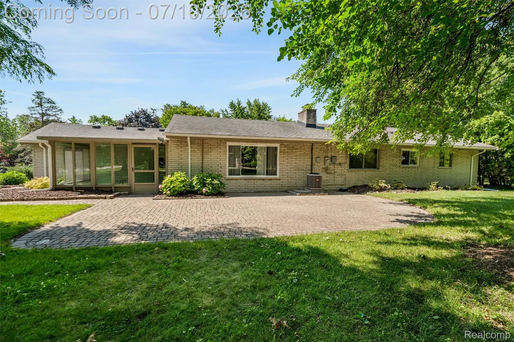 29721 Beacontree Street Farmington Hills City MI 48331