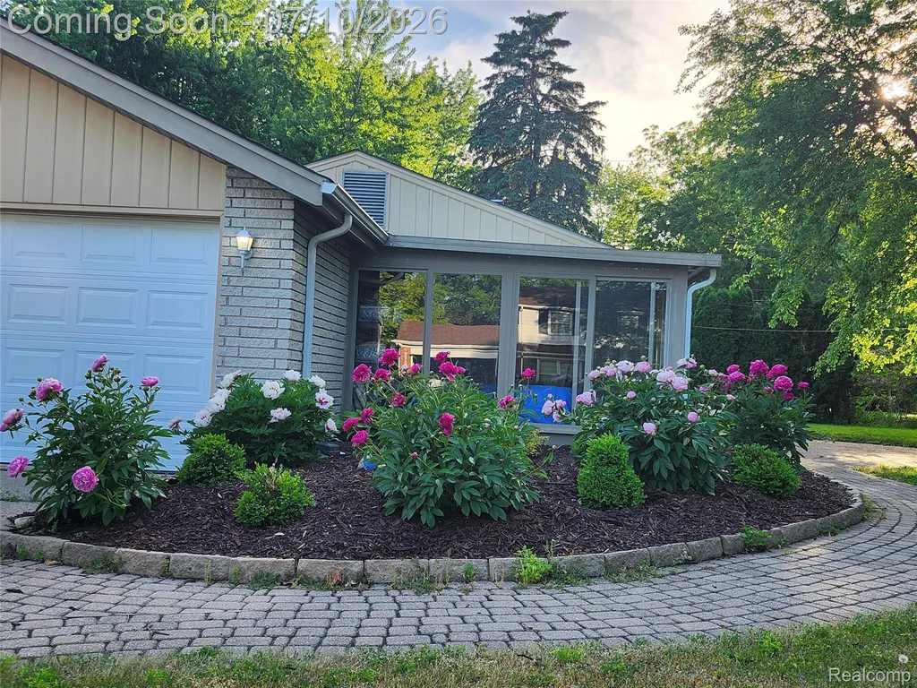 29721 Beacontree Street Farmington Hills City MI 48331