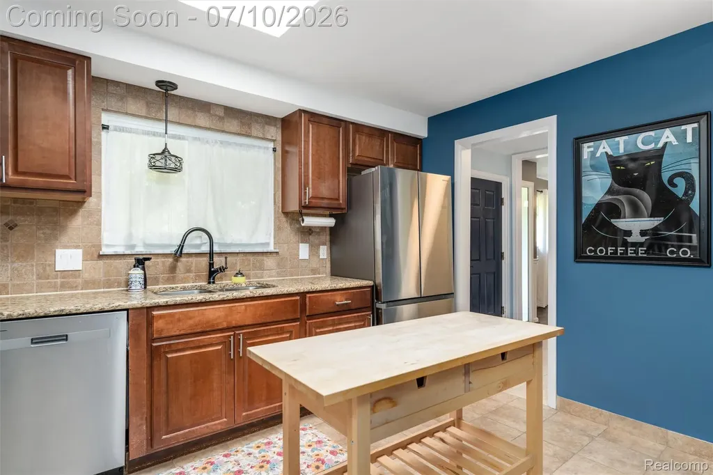 29721 Beacontree Street Farmington Hills City MI 48331