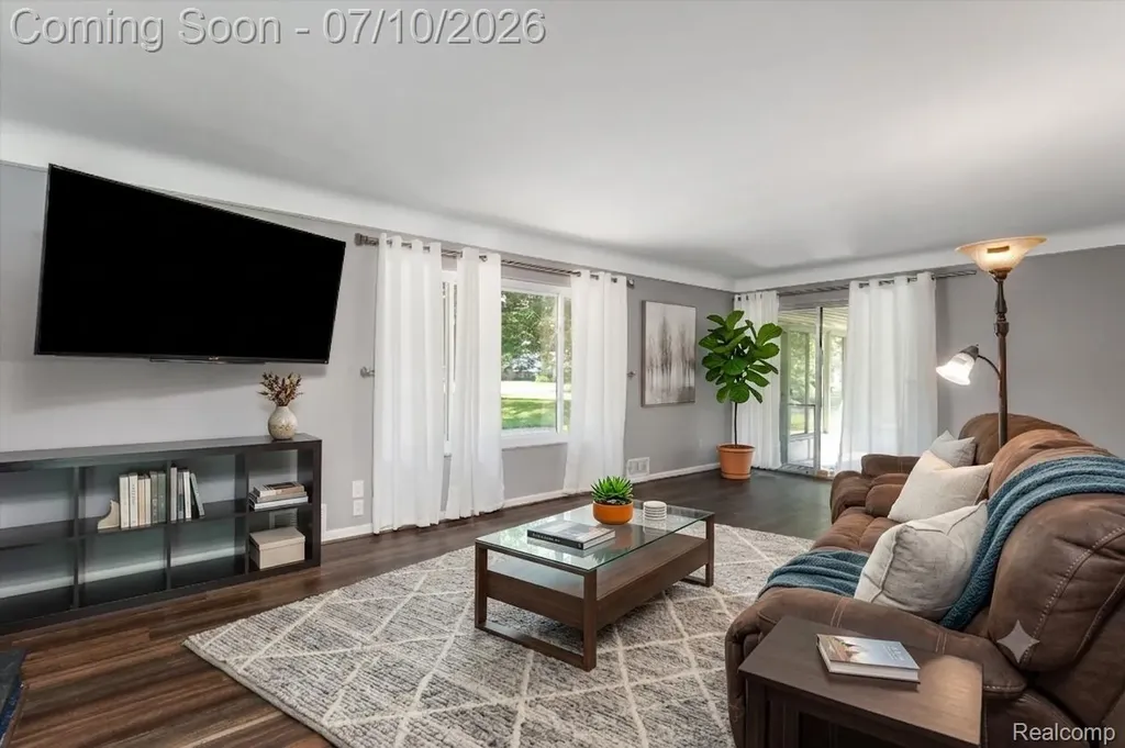 29721 Beacontree Street Farmington Hills City MI 48331
