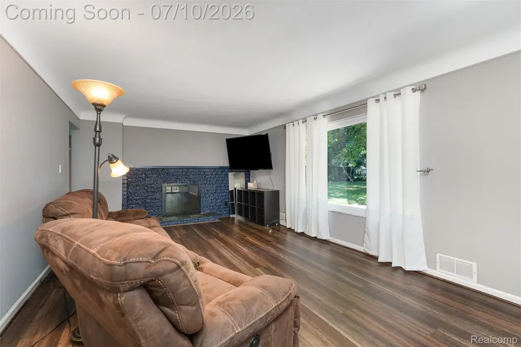 29721 Beacontree Street Farmington Hills City MI 48331