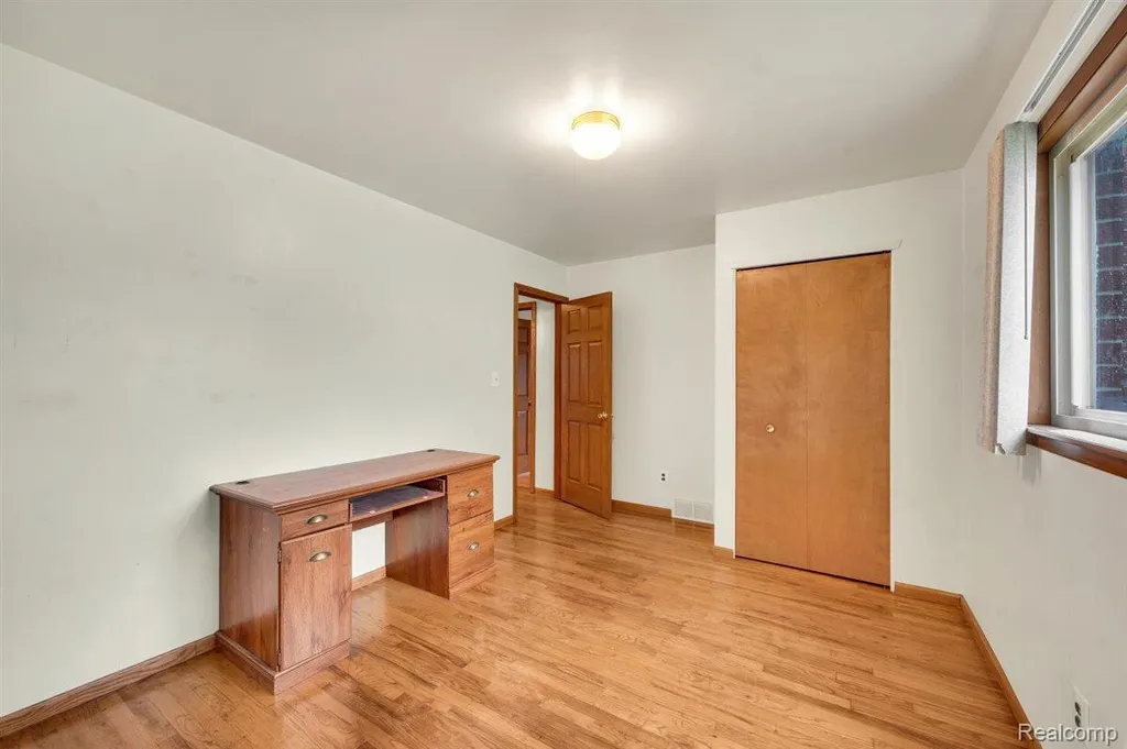 21731 Raymond Street St. Clair Shores City MI 48082
