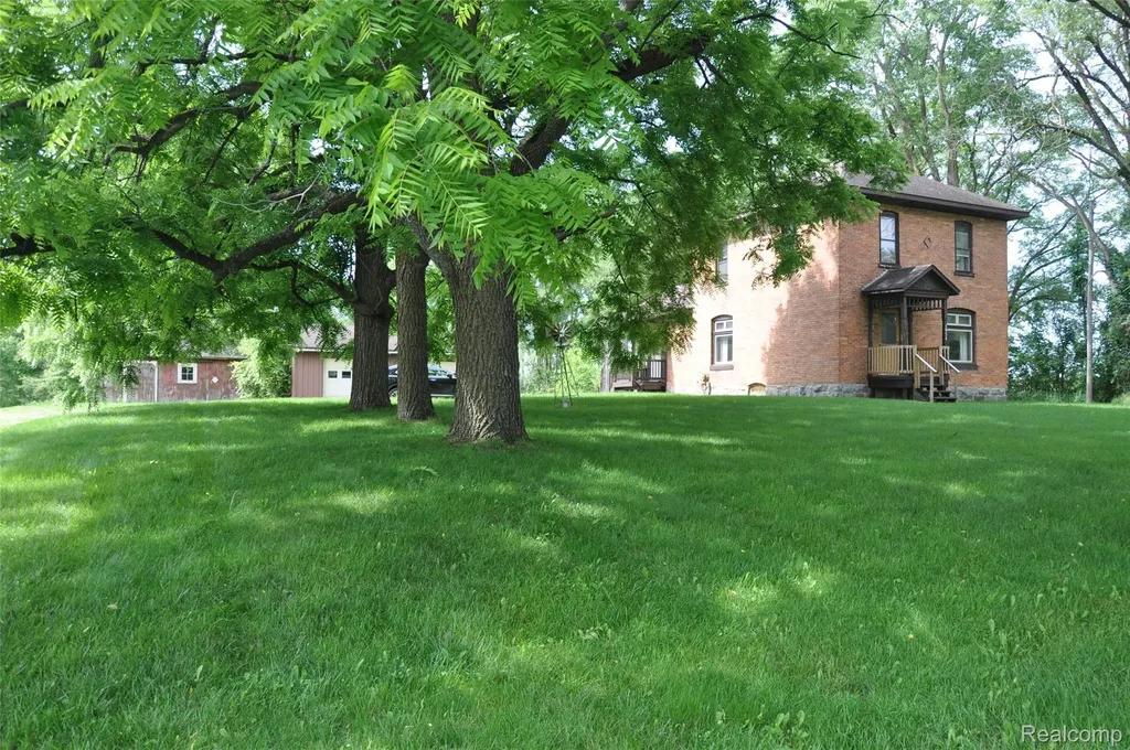 3954 Mayville Road Dayton Township MI 48760