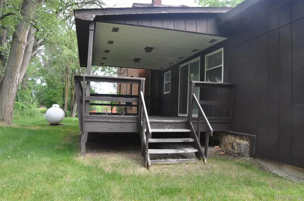 3954 Mayville Road Dayton Township MI 48760