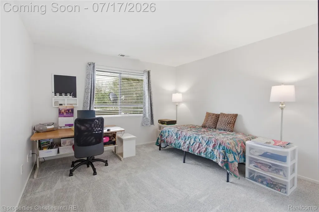 30414 Orchard Lake Road Farmington Hills City MI 48334