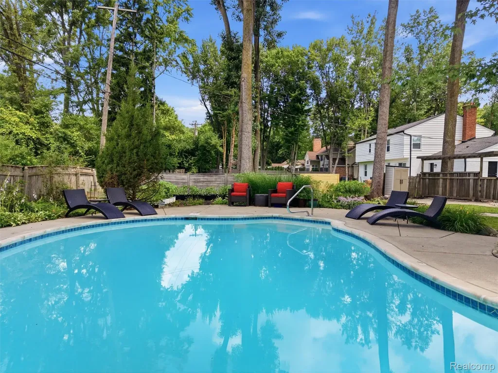 3405 Upton Drive Troy City MI 48084