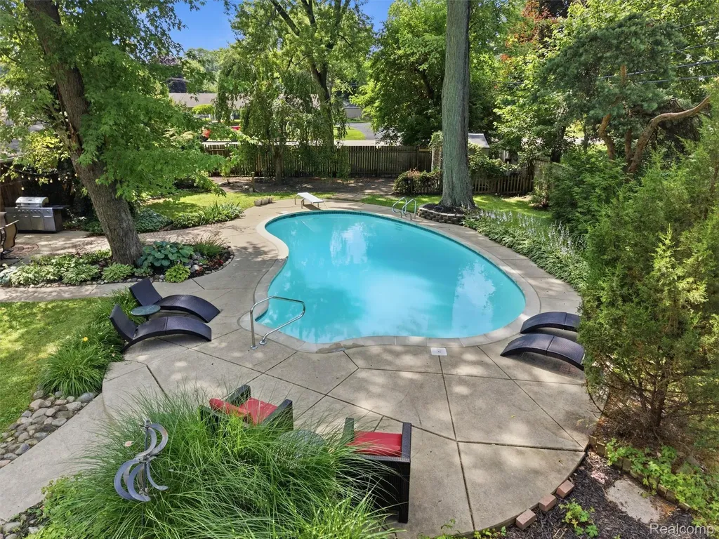 3405 Upton Drive Troy City MI 48084
