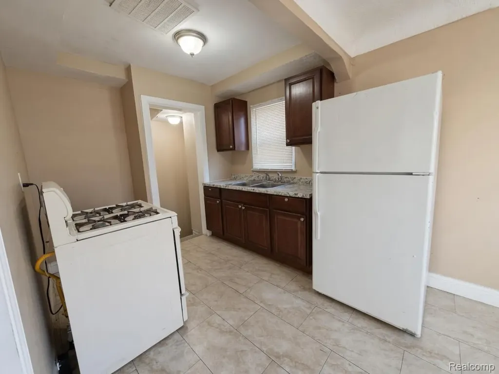 14248 Stansbury Street Detroit City MI 48227