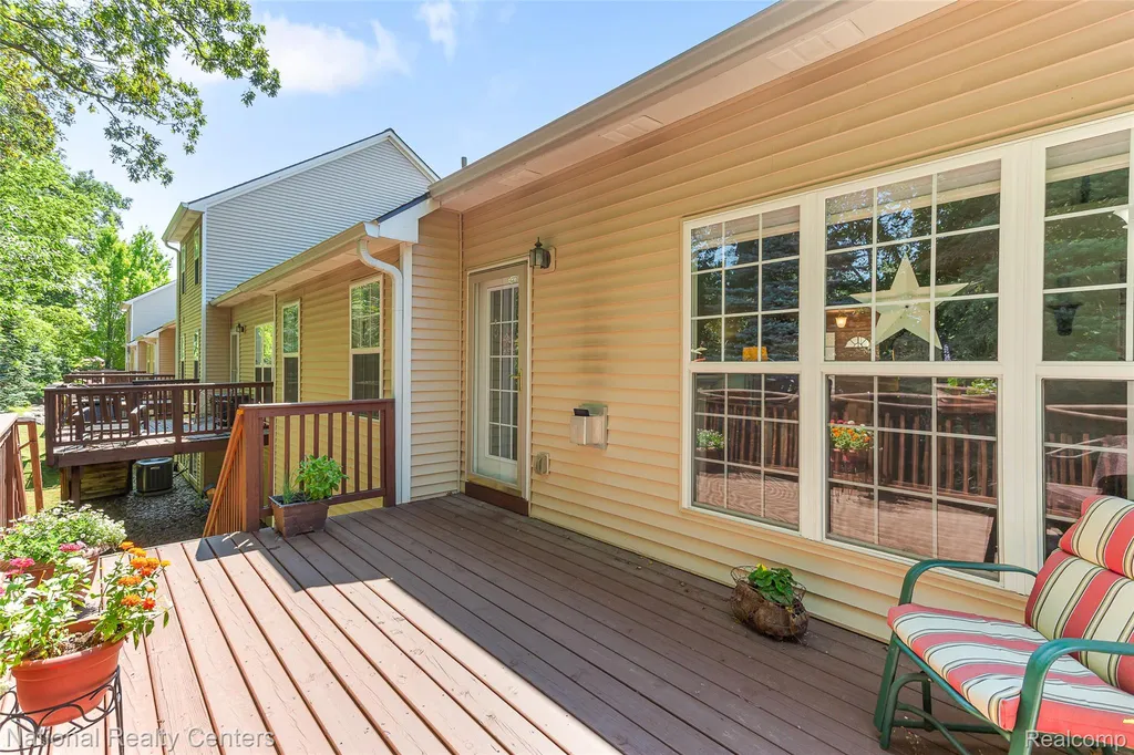 6707 Cortland Avenue Genoa Township MI 48114