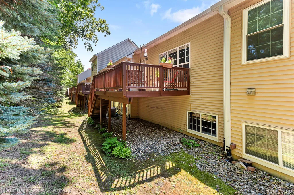 6707 Cortland Avenue Genoa Township MI 48114