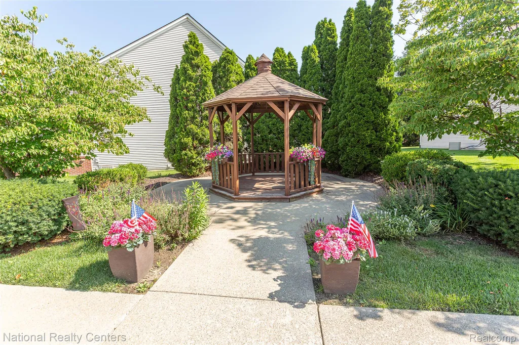 6707 Cortland Avenue Genoa Township MI 48114