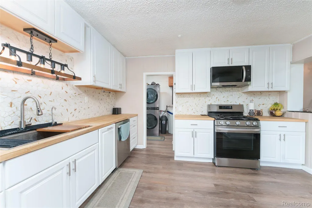4000 E Frost Road Leroy Township MI 48892