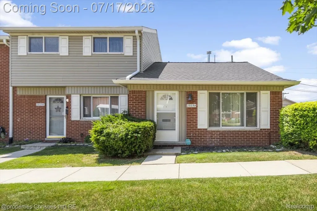 29254 Manchester Street Westland City MI 48185