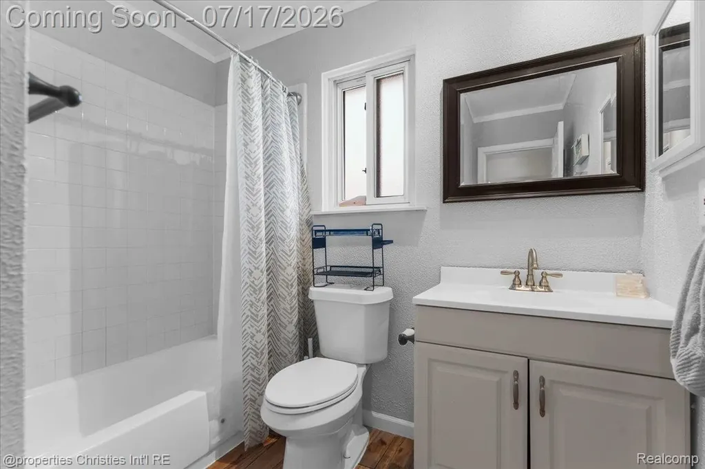 29254 Manchester Street Westland City MI 48185