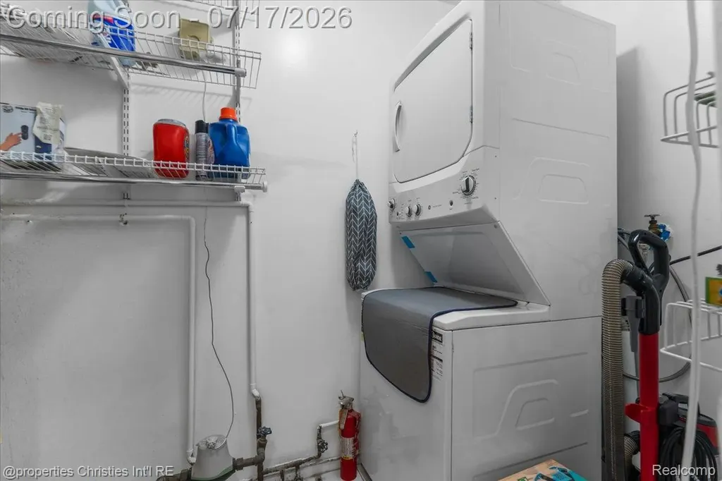 29254 Manchester Street Westland City MI 48185