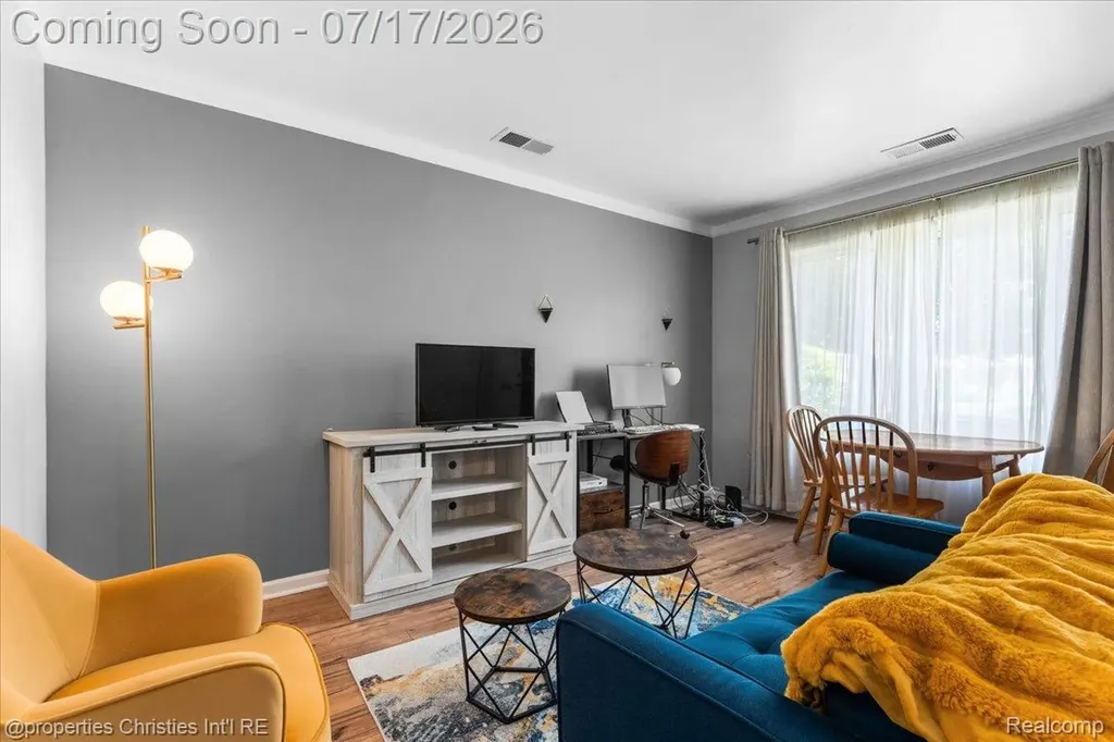 29254 Manchester Street Westland City MI 48185