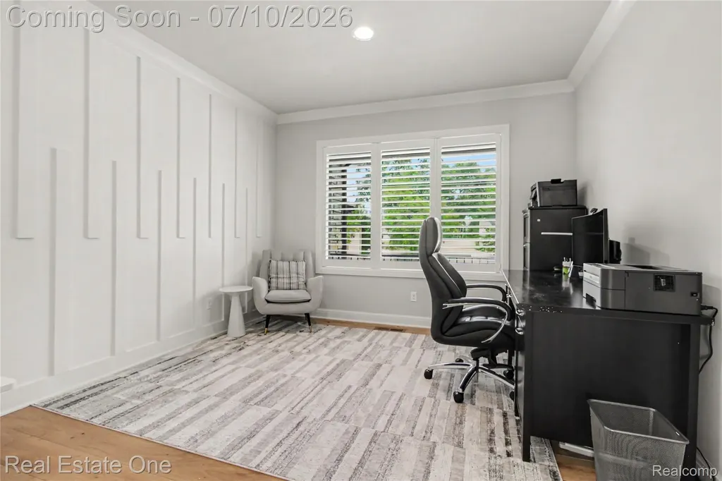 4715 Tonawanda Avenue Royal Oak City MI 48073