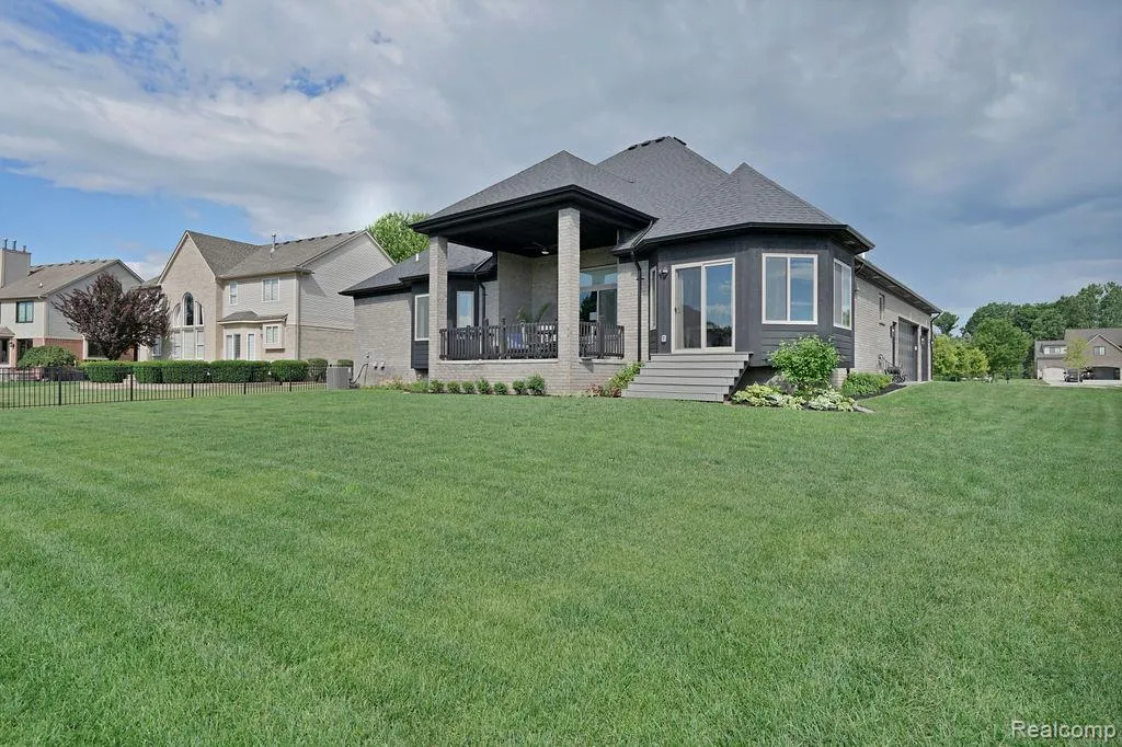 35584 Addison Drive New Baltimore City MI 48047