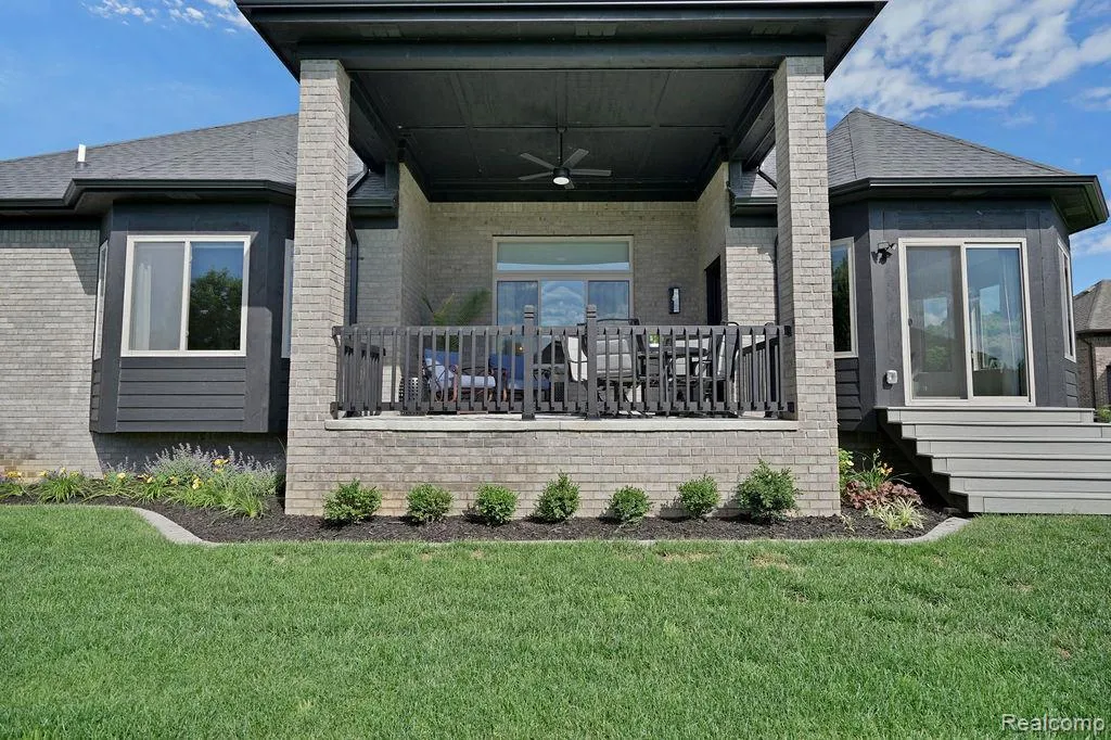 35584 Addison Drive New Baltimore City MI 48047