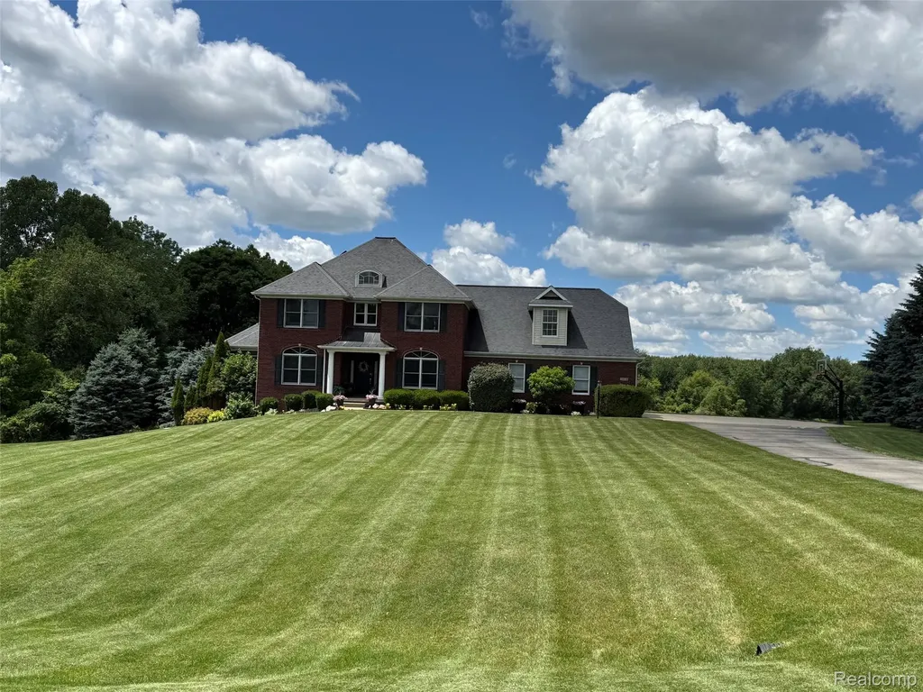 16118 Jeff Court Watertown Charter Township MI 48837