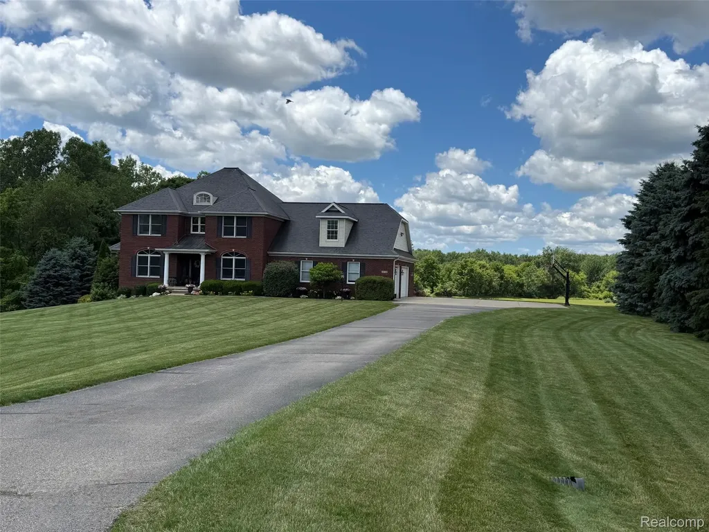16118 Jeff Court Watertown Charter Township MI 48837