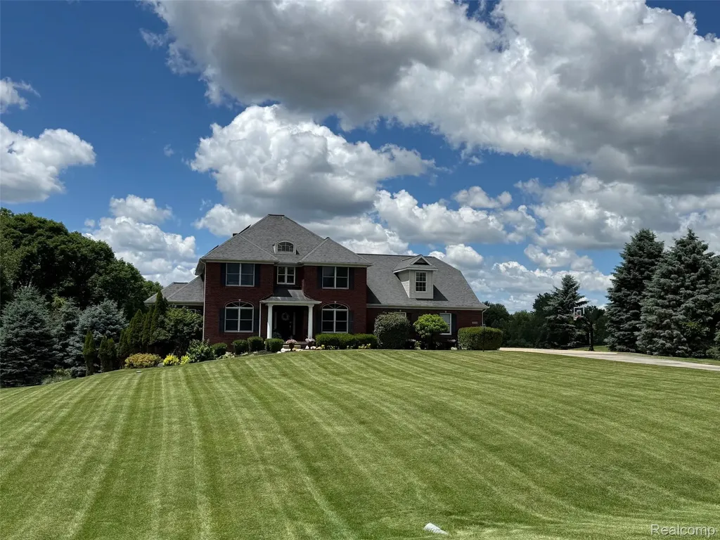 16118 Jeff Court Watertown Charter Township MI 48837
