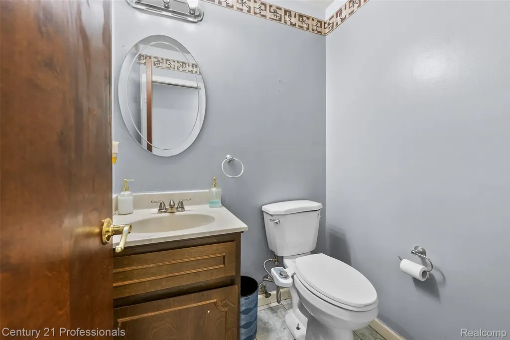 39349 Cadborough Drive Clinton Charter Township MI 48038