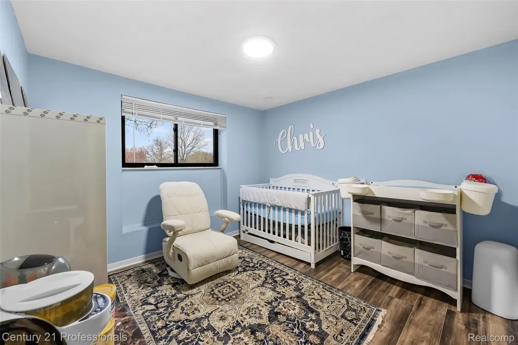 39349 Cadborough Drive Clinton Charter Township MI 48038