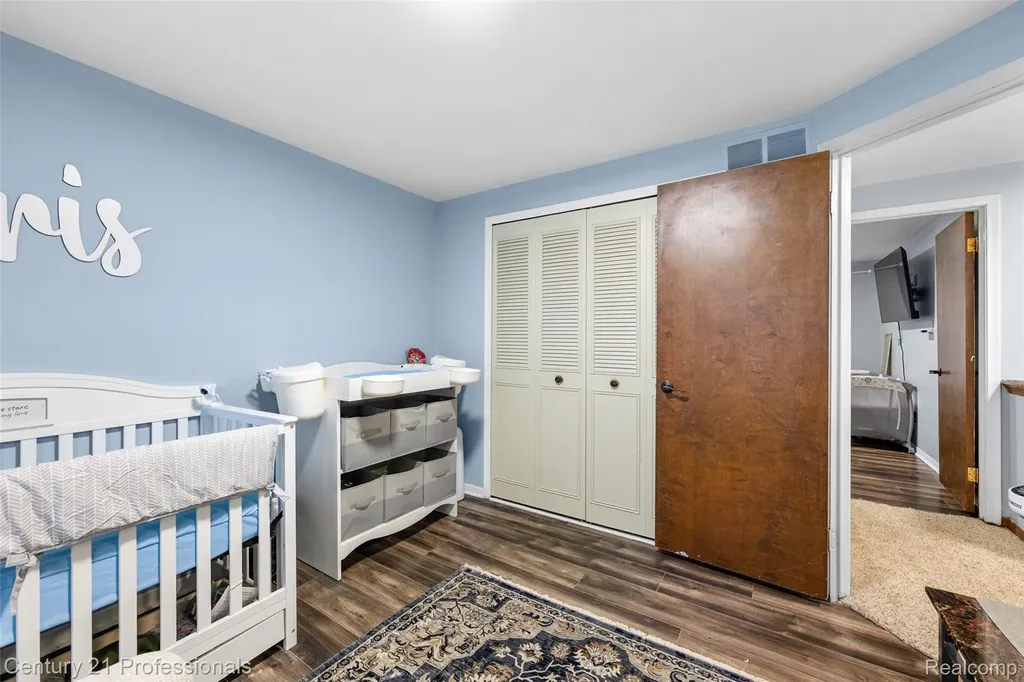 39349 Cadborough Drive Clinton Charter Township MI 48038