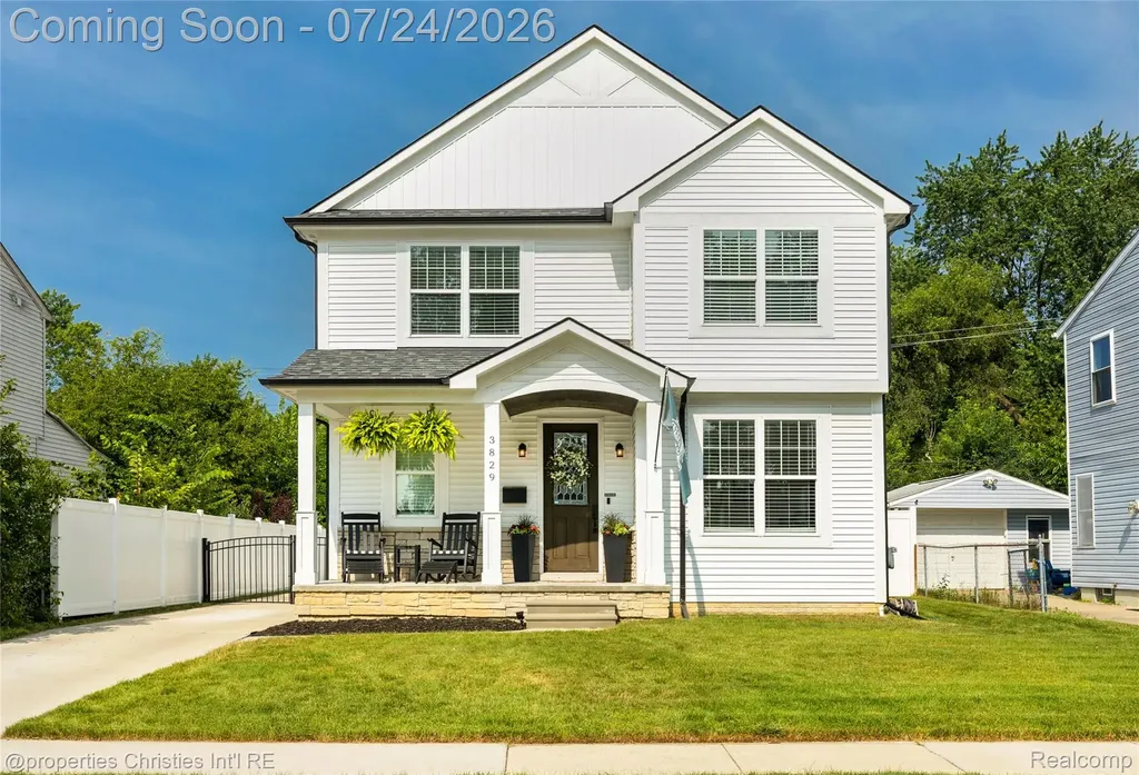 3829 Prairie Avenue Berkley City MI 48072