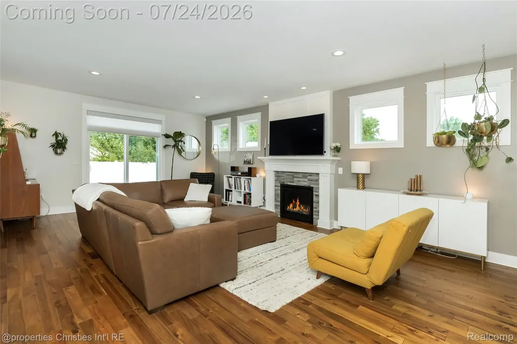 3829 Prairie Avenue Berkley City MI 48072