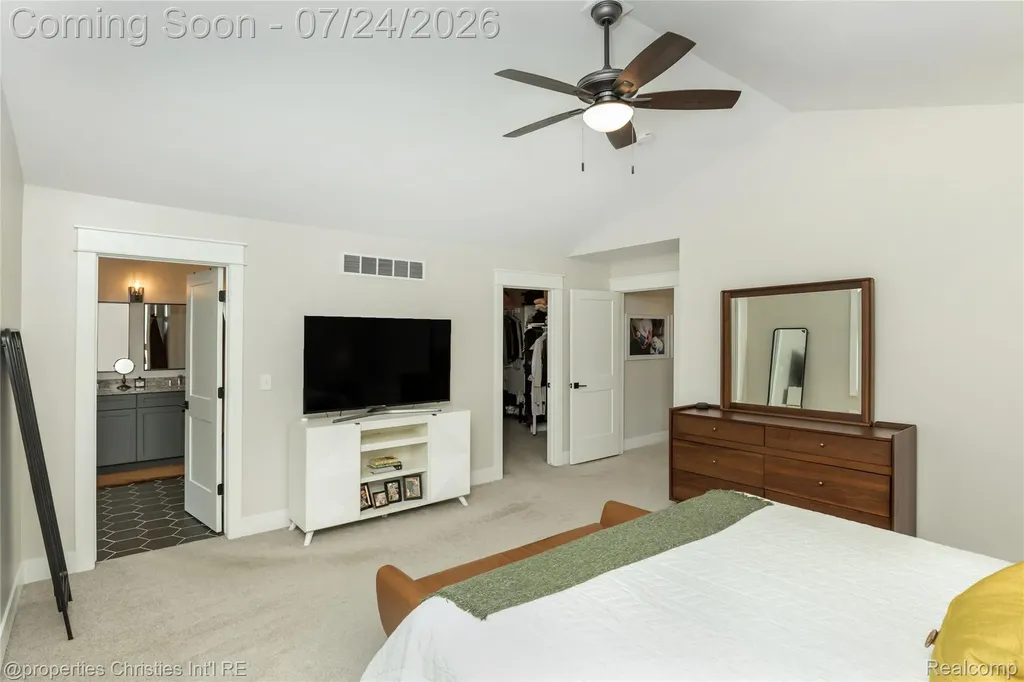 3829 Prairie Avenue Berkley City MI 48072