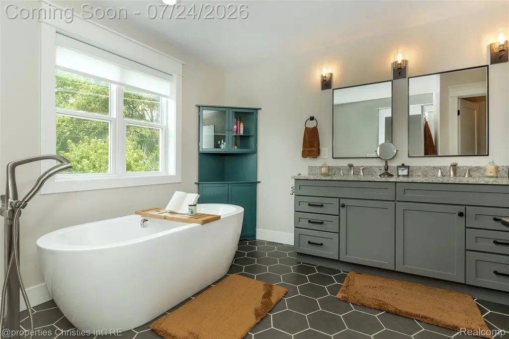 3829 Prairie Avenue Berkley City MI 48072
