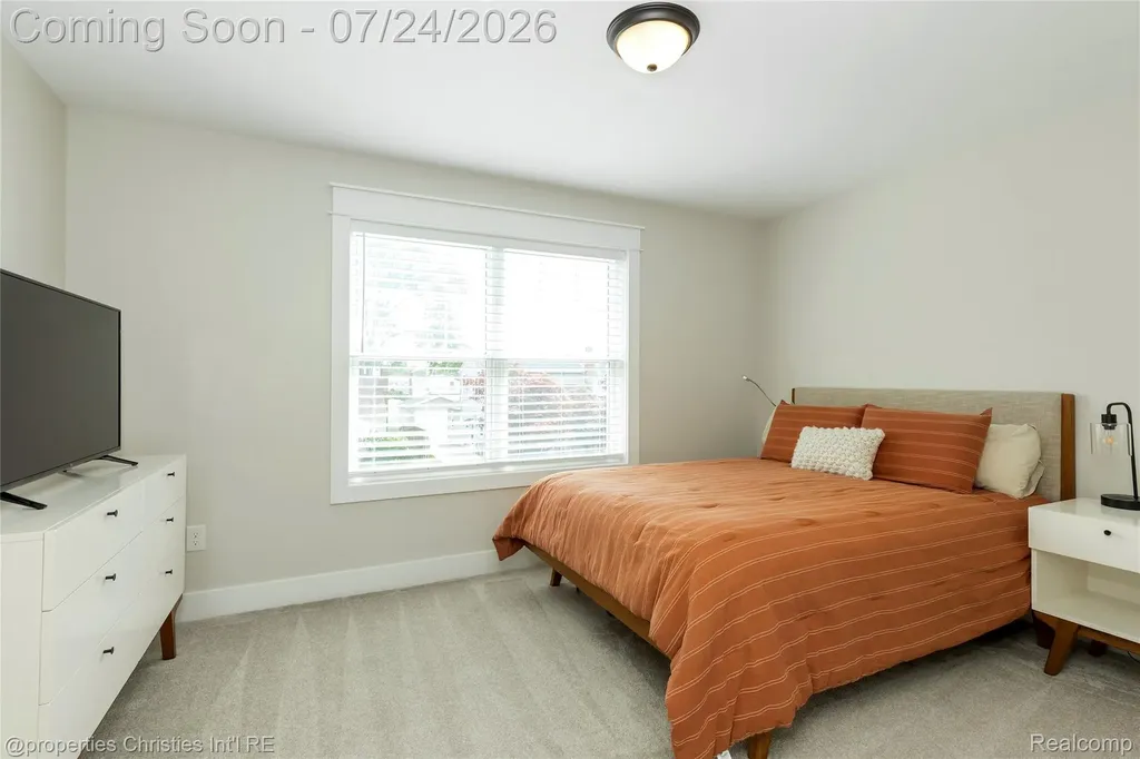 3829 Prairie Avenue Berkley City MI 48072
