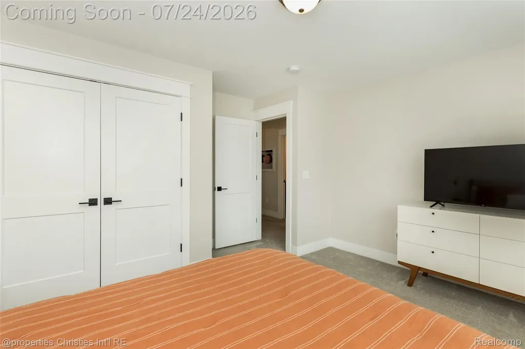 3829 Prairie Avenue Berkley City MI 48072