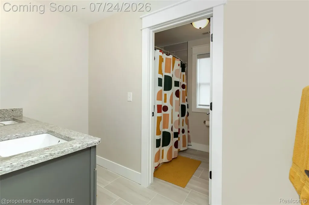 3829 Prairie Avenue Berkley City MI 48072
