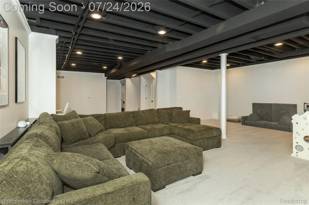 3829 Prairie Avenue Berkley City MI 48072