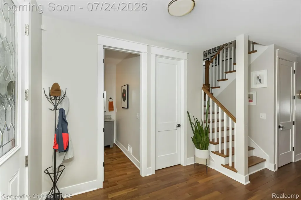 3829 Prairie Avenue Berkley City MI 48072