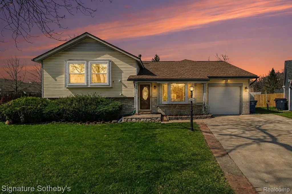2067 Champagne Drive Ann Arbor City MI 48108