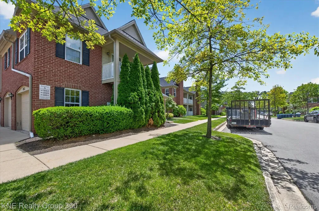 4077 Berkeley Avenue Canton Charter Township MI 48188